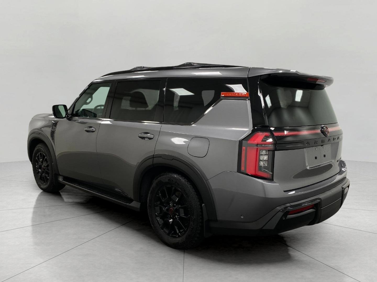 Used 2025 Nissan Armada PRO-4X image 8