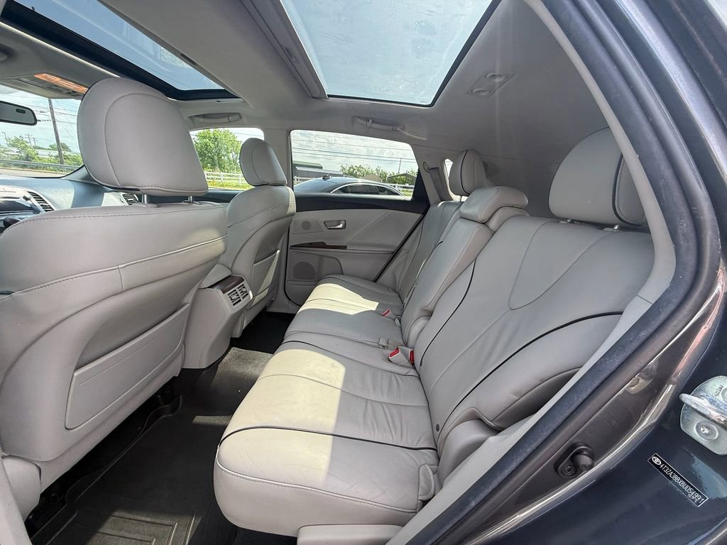 Used 2011 Toyota Venza w/ Comfort Pkg FWD image 18