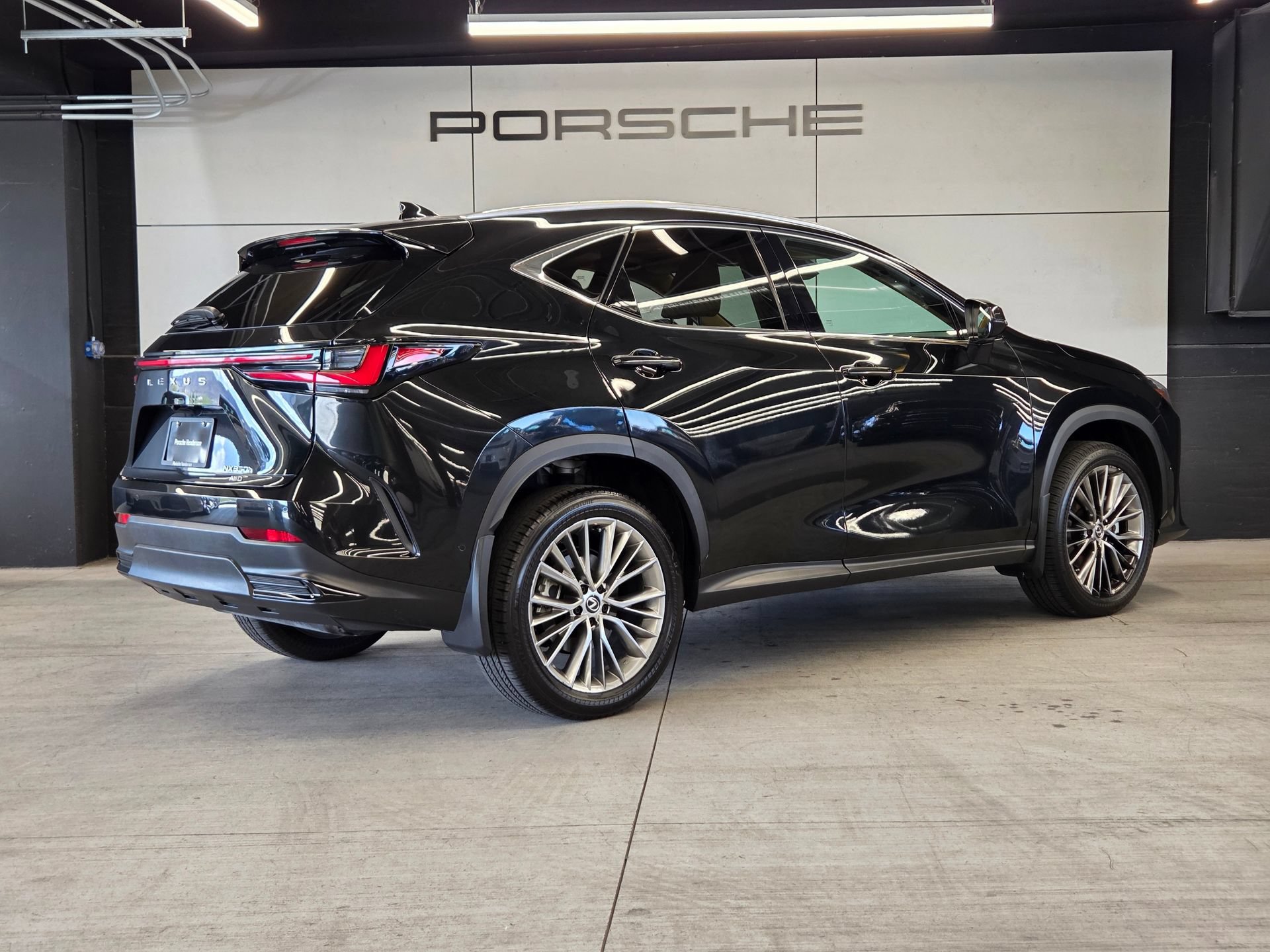 Used 2024 Lexus NX 350h AWD w/ Vision Package image 6