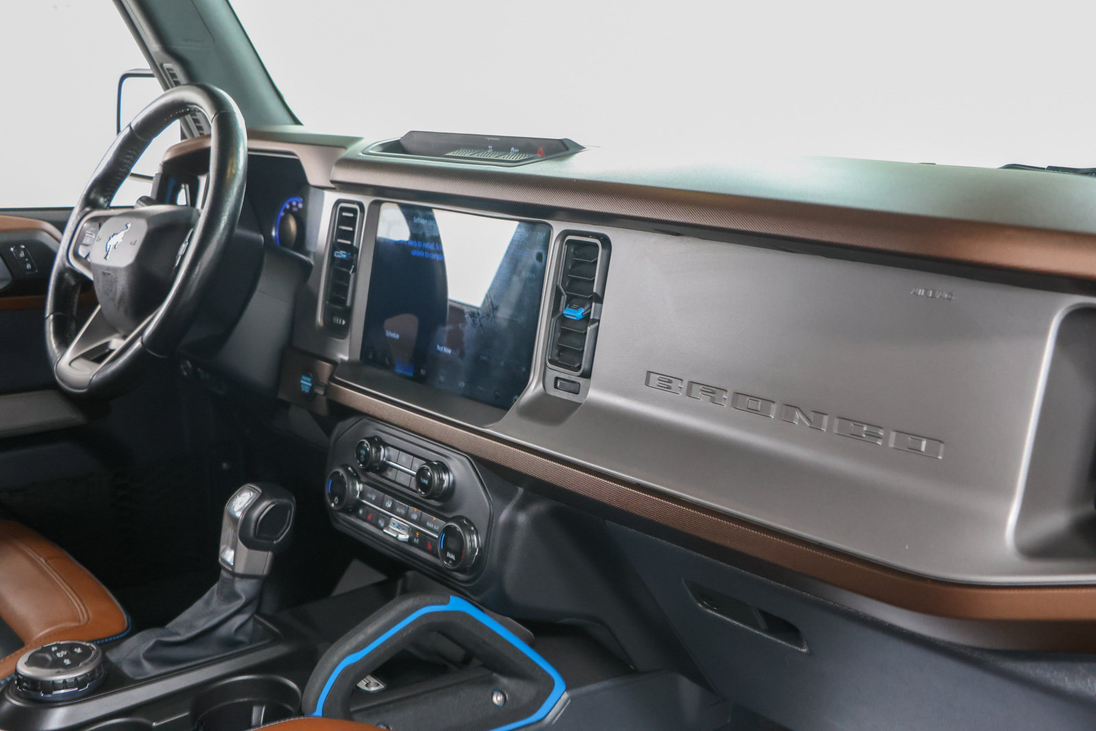 Used 2021 Ford Bronco Outer Banks AWD/4WD image 26