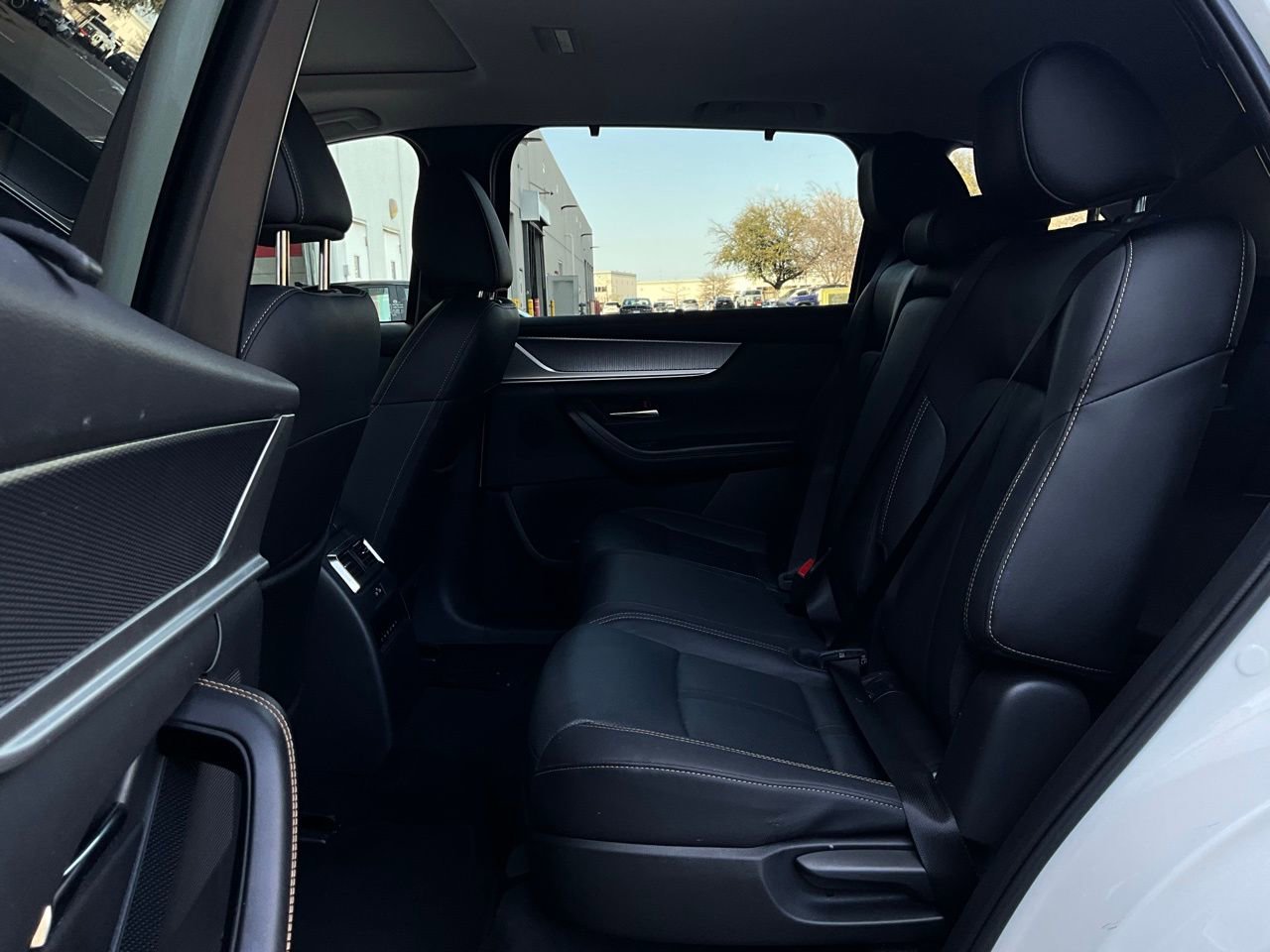 Used 2025 MAZDA CX-70 3.3 Turbo w/ Preferred Package image 11