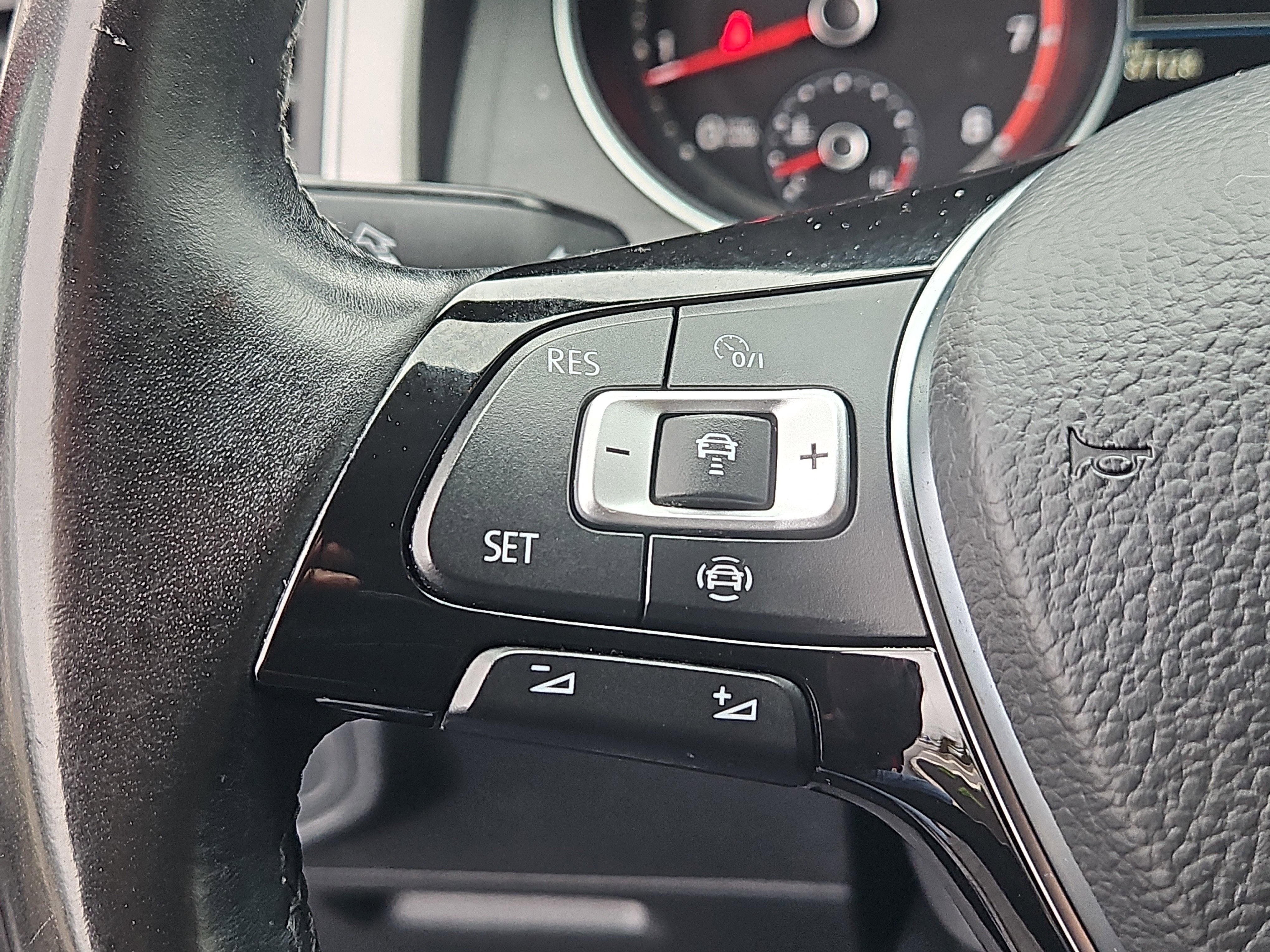 Used 2019 Volkswagen Atlas SE AWD/4WD image 17