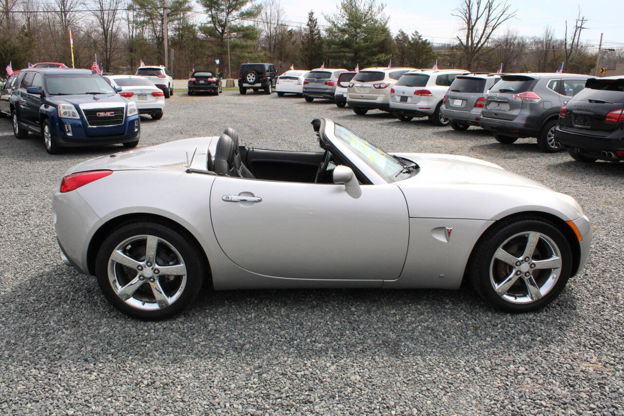 Used 2006 Pontiac Solstice Convertible w/ Premium Package image 6