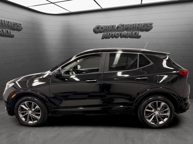 Used 2021 Buick Encore GX Select w/ Sport Touring Package FWD image 2