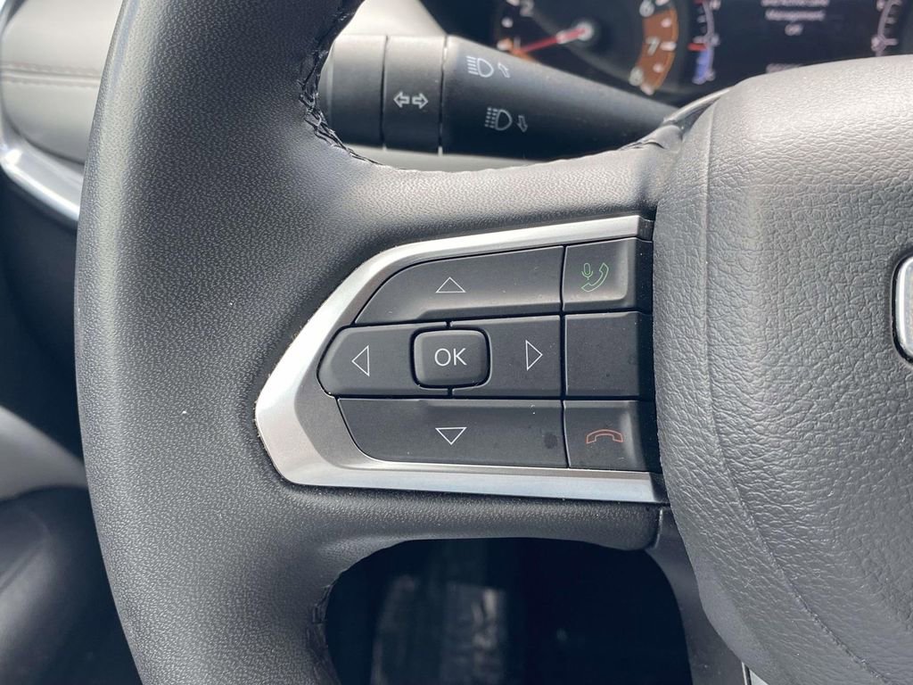 Used 2024 Jeep Compass Limited image 19