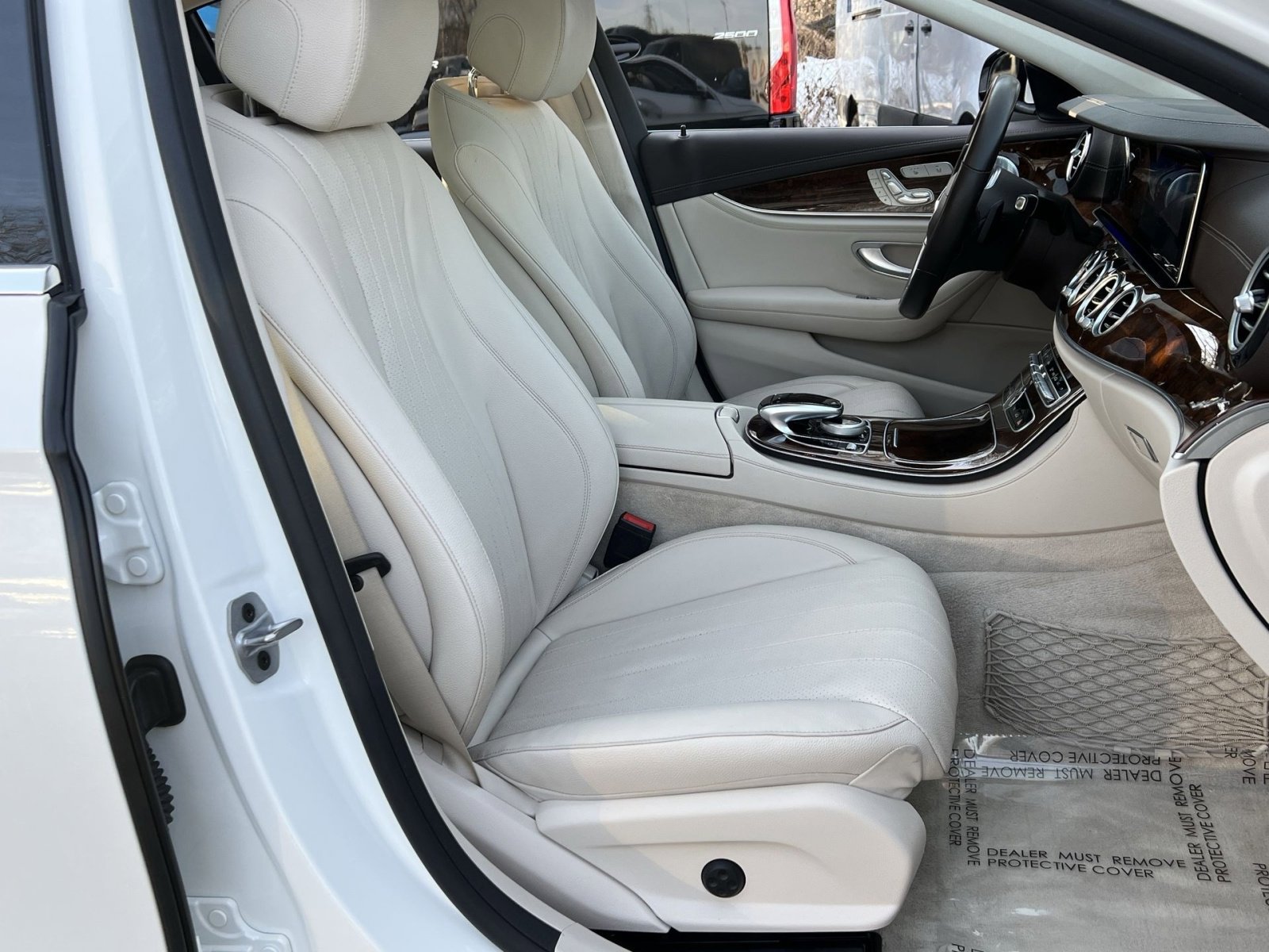 Used 2020 Mercedes-Benz E 350 4MATIC Sedan image 26