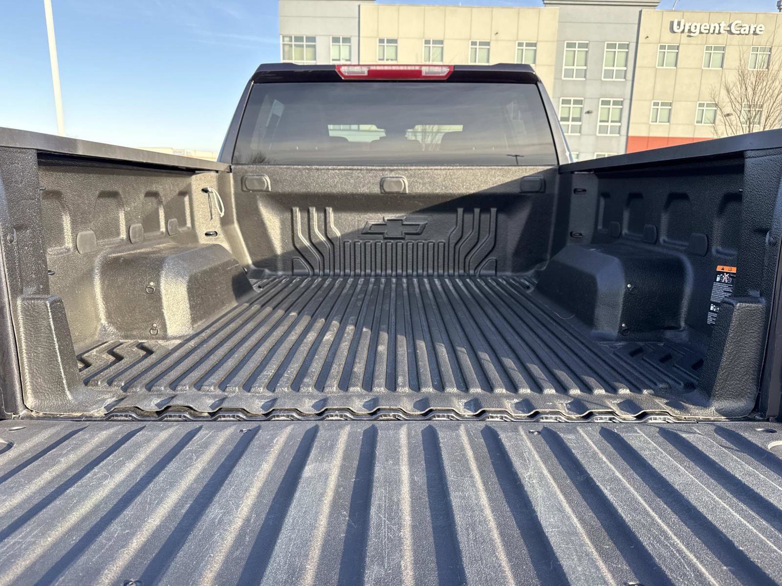 Used 2023 Chevrolet Silverado 1500 LT image 20