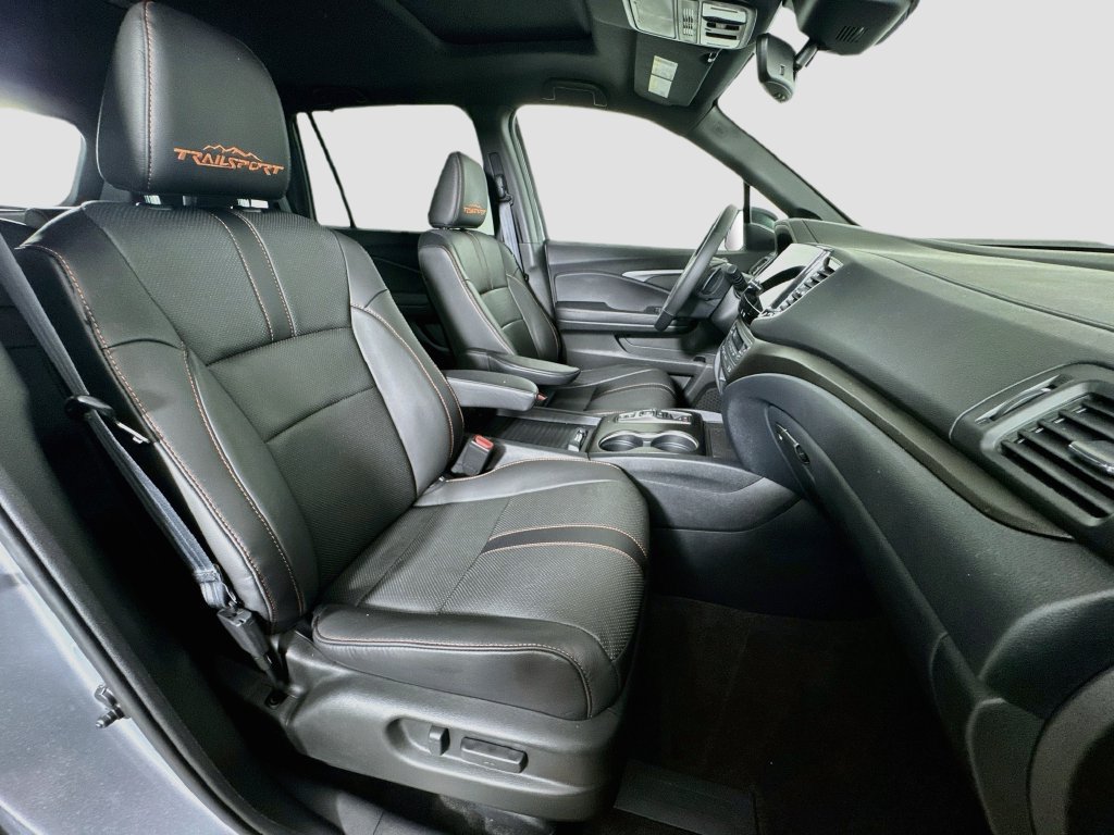 Used 2023 Honda Passport TrailSport image 30