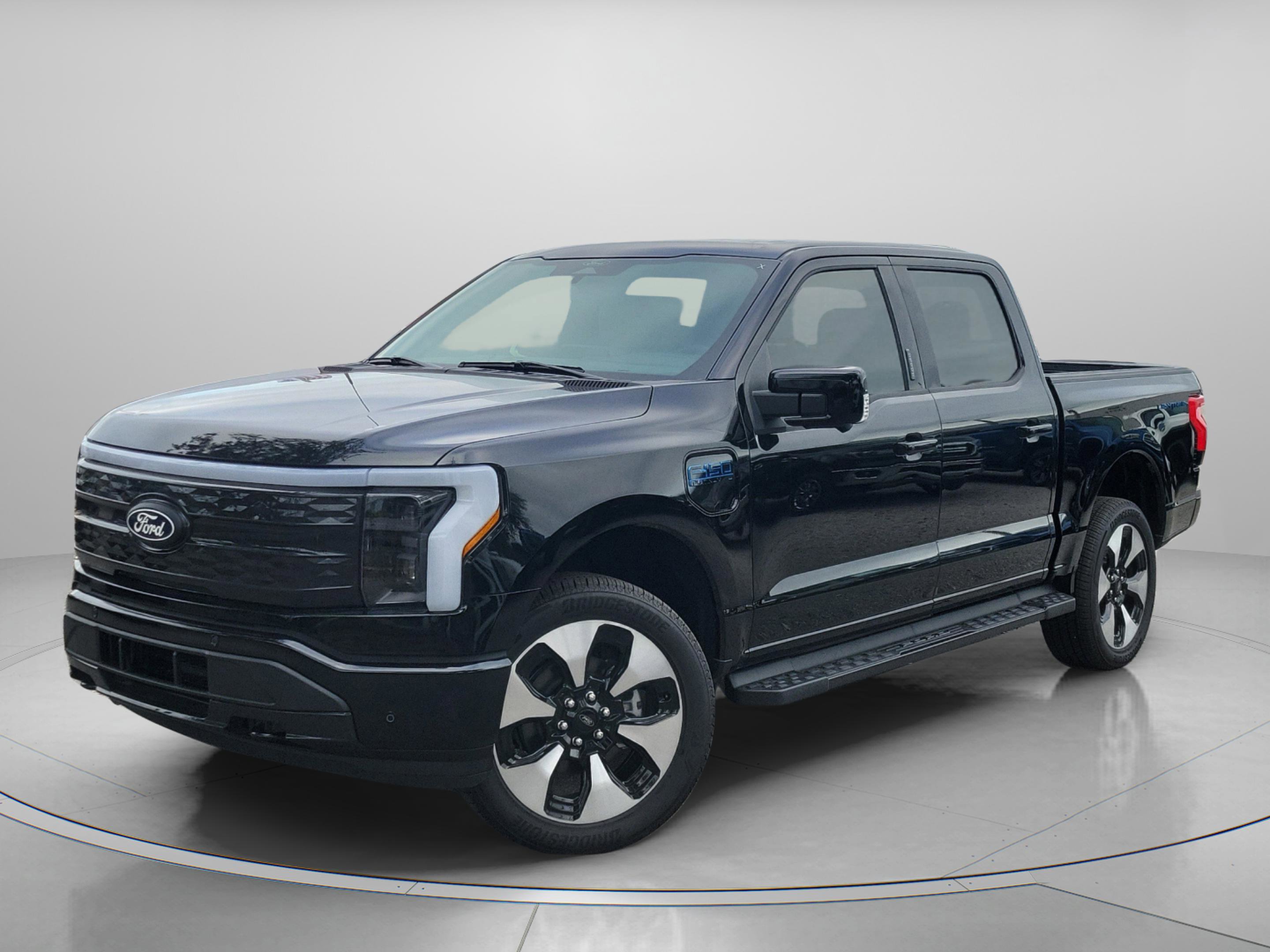 New 2025 Ford F150 Lightning Platinum image 2