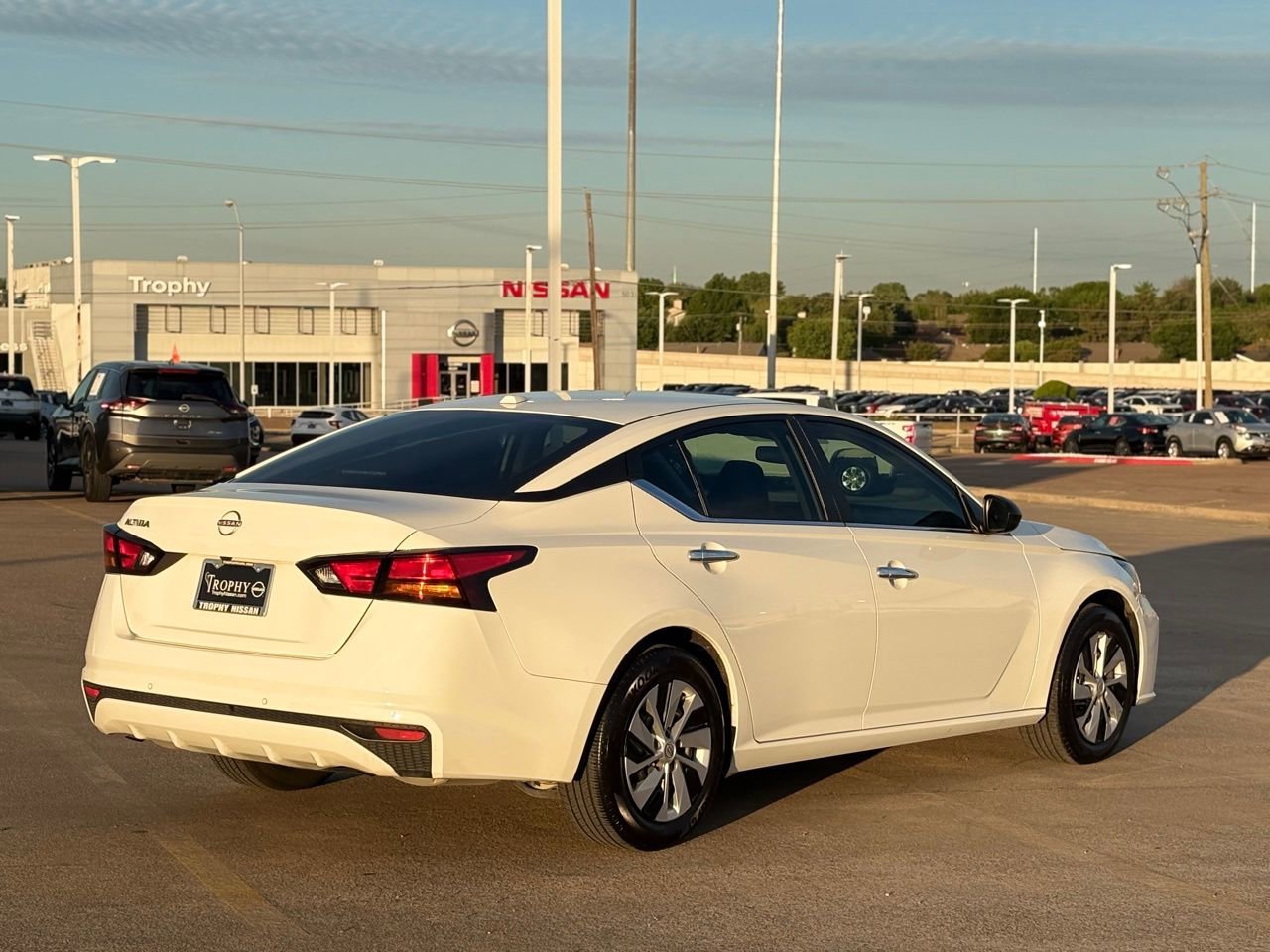 Certified 2025 Nissan Altima 2.5 S image 7