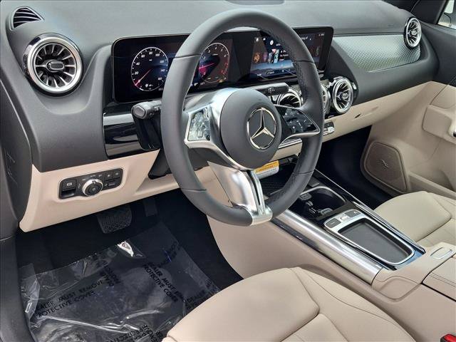 New 2026 Mercedes-Benz GLA 250 image 3