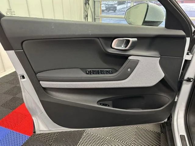 Used 2024 Polestar Polestar 2 image 19