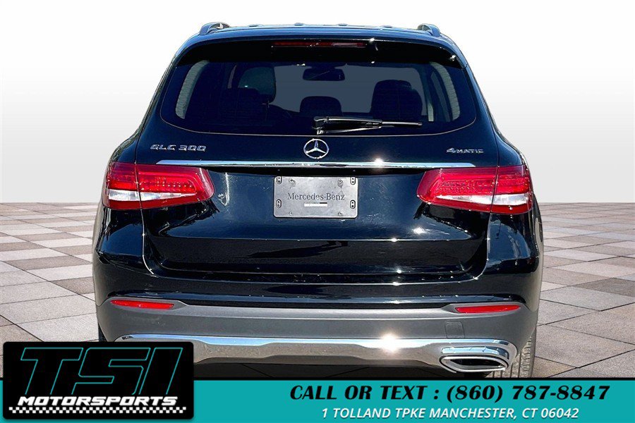 Used 2019 Mercedes-Benz GLC 300 4MATIC image 4