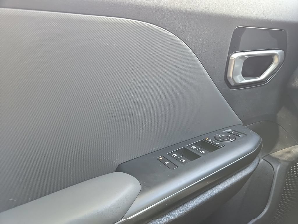 Certified 2025 Kia K4 FWD image 15