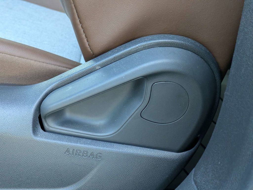 Certified 2023 Volkswagen ID.4 Pro image 23