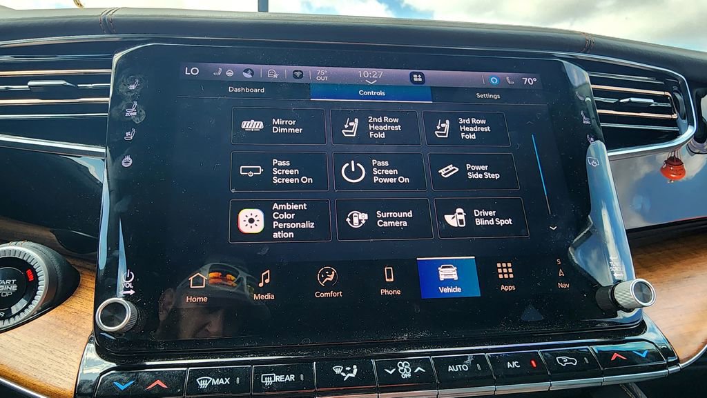 Used 2024 Jeep Grand Wagoneer L Series III w/ Rear Seat Video Group 1 AWD/4WD image 52