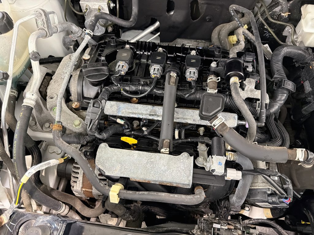 Used 2023 Nissan Kicks SR w/ SR Premium Package FWD image 24