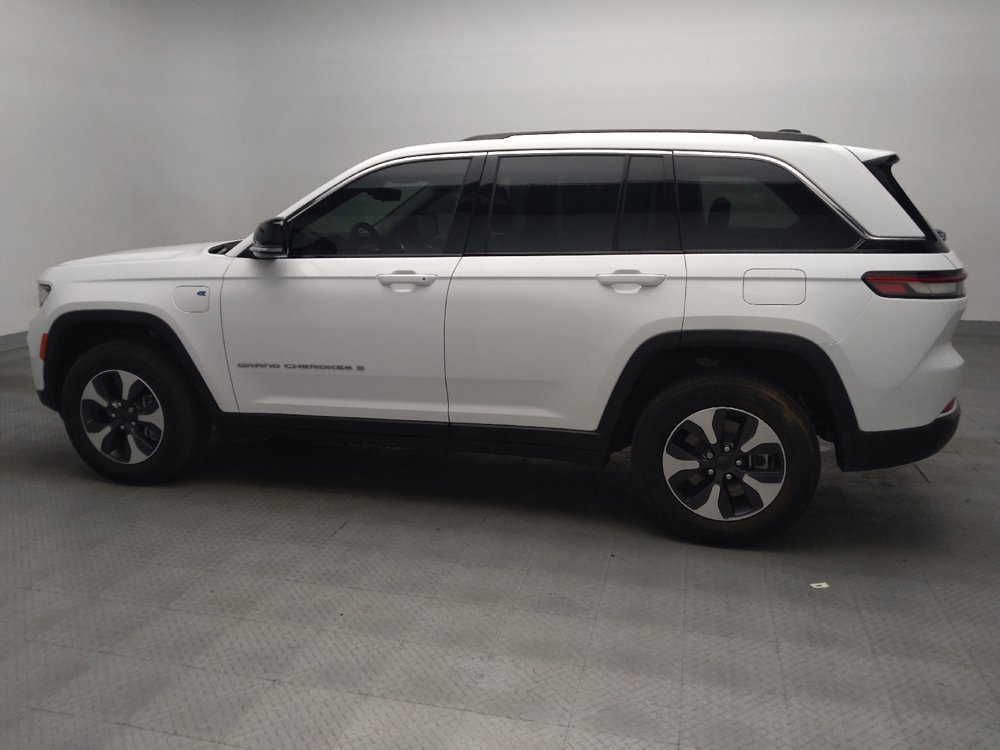 Used 2023 Jeep Grand Cherokee 4WD 4xe w/ Luxury Tech Group II image 3