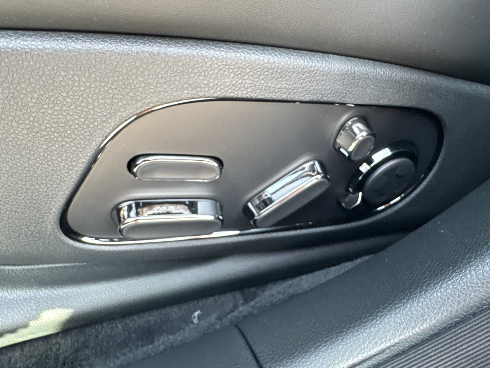 New 2026 Genesis G90 3.5T Prestige AWD/4WD image 21