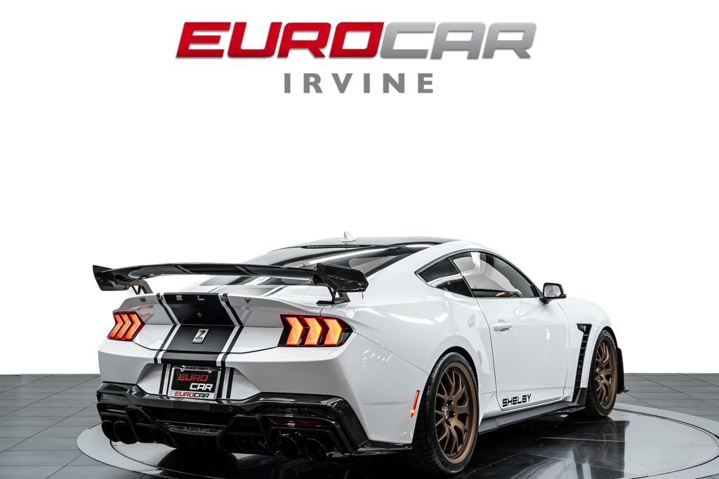 Used 2025 Ford Mustang GT Premium w/ GT Performance Package RWD image 5