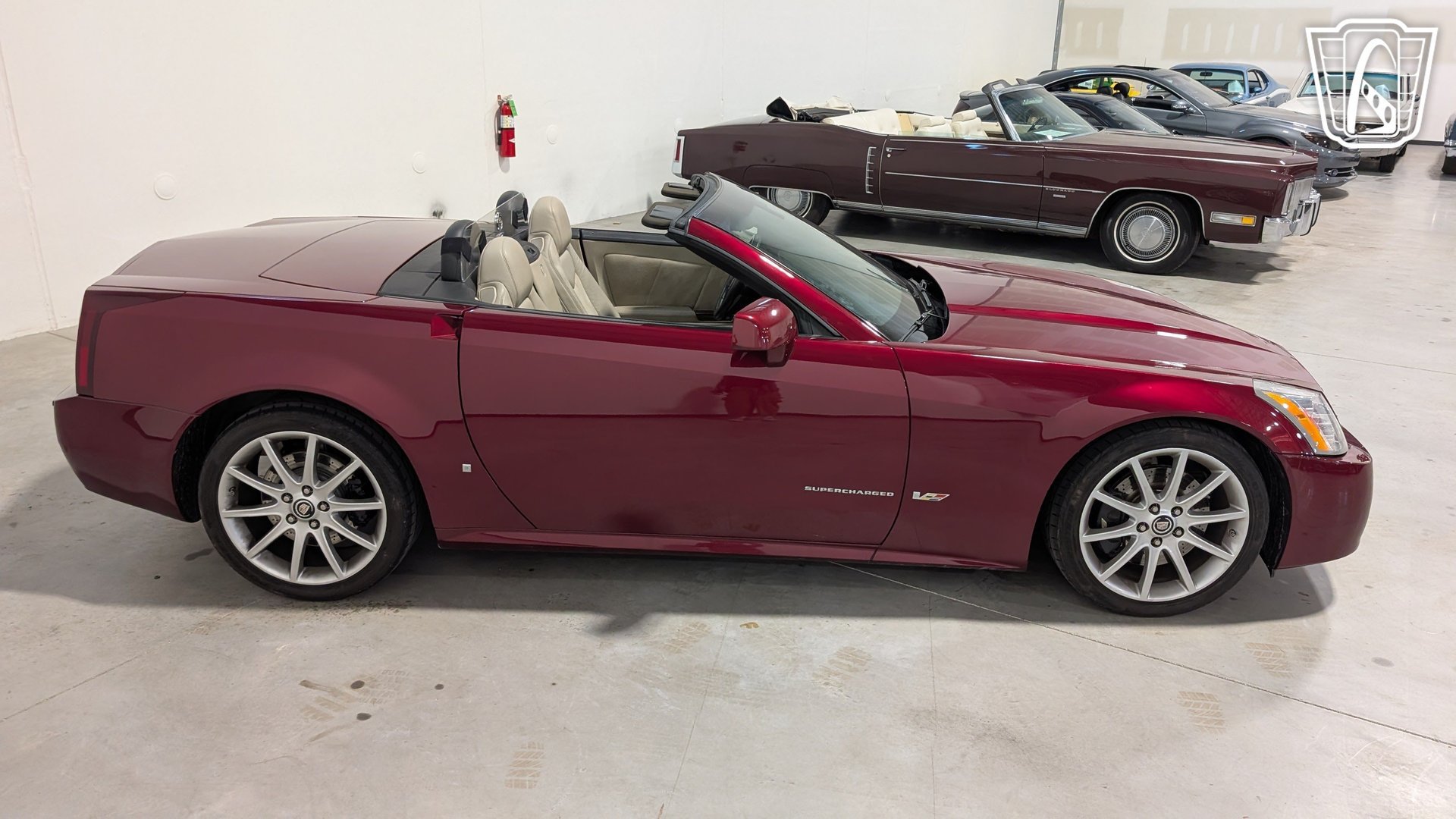 Used 2006 Cadillac XLR V RWD image 17