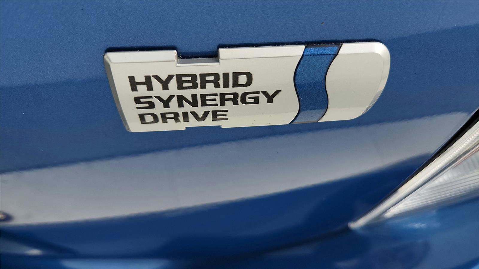 Certified 2019 Toyota Prius C image 14