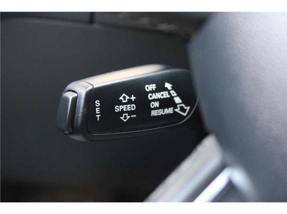 Used 2013 Audi A4 2.0T Premium Plus w/ Premium Plus Pkg AWD/4WD image 22
