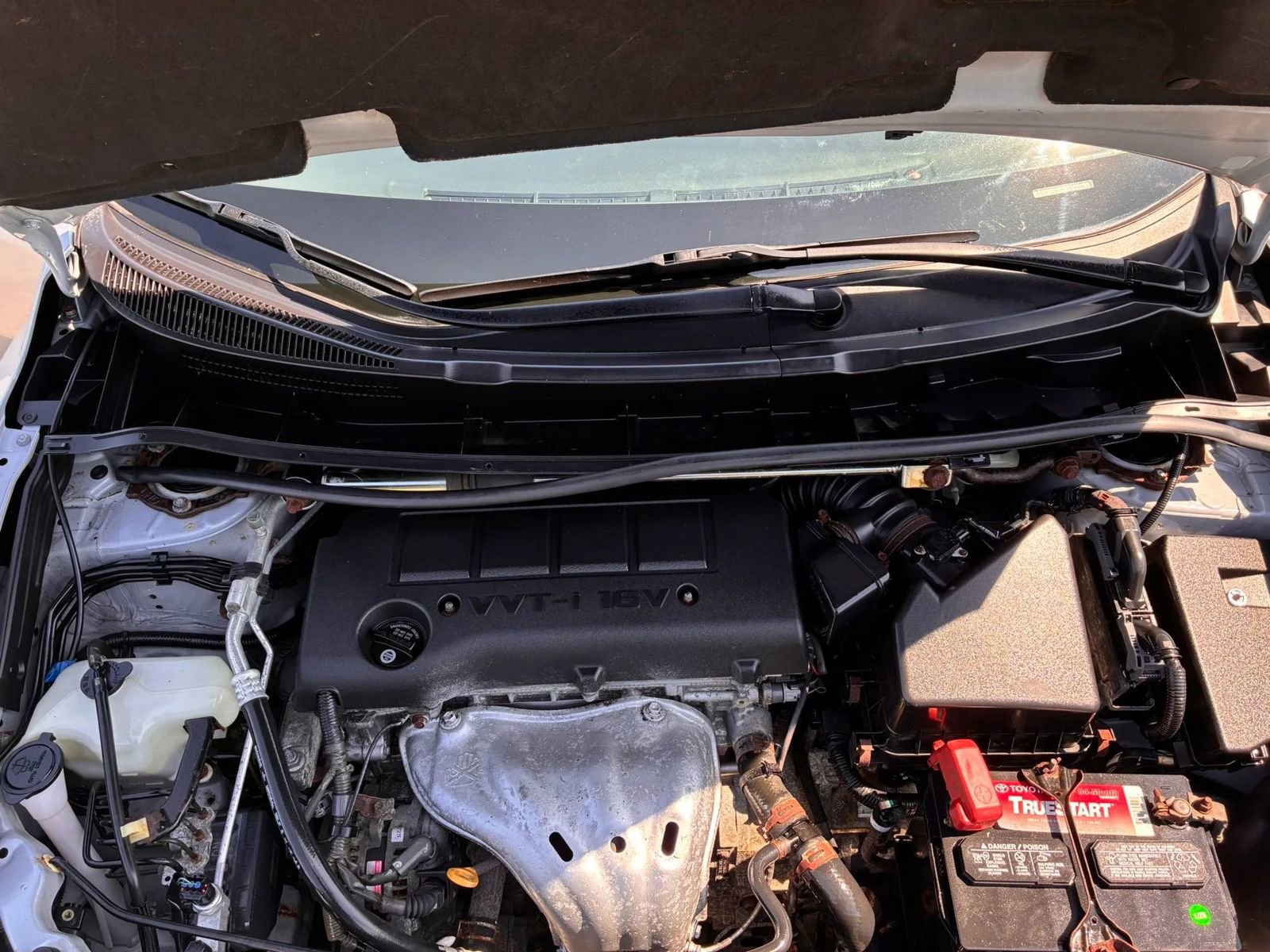 Used 2009 Toyota Matrix XRS FWD image 31