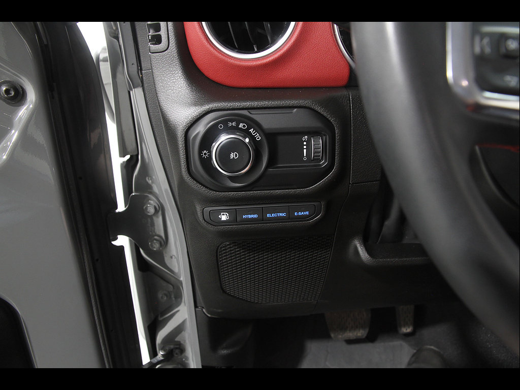 Used 2023 Jeep Wrangler Unlimited Rubicon 4xe AWD/4WD image 8