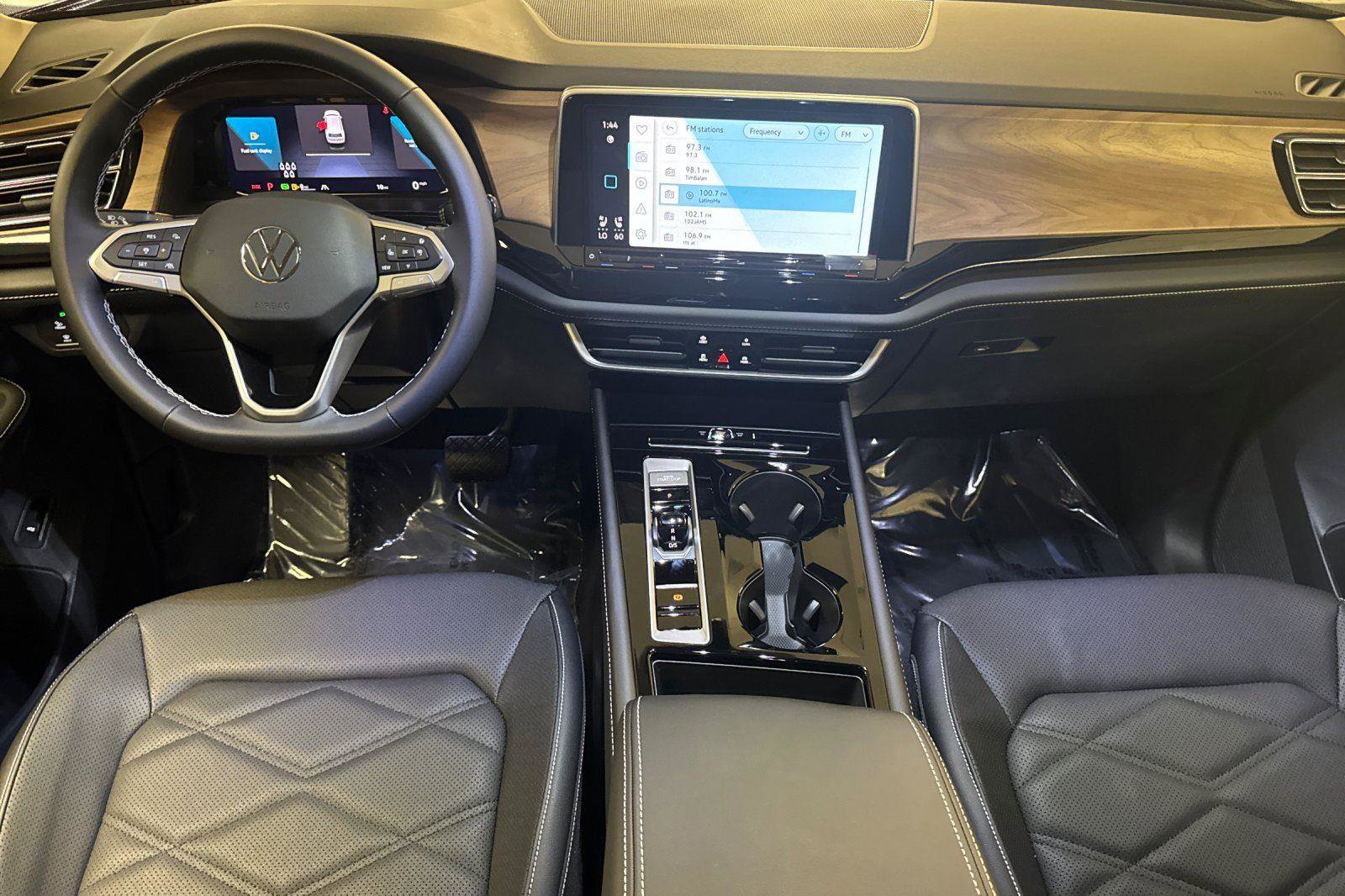 New 2026 Volkswagen Atlas SE image 12