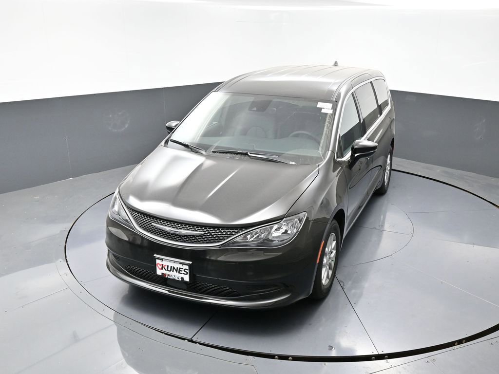 New 2026 Chrysler Voyager LX image 31