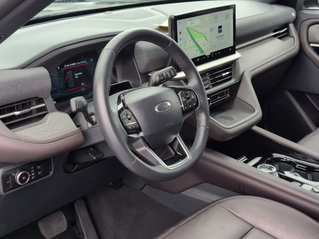 Used 2025 Ford Explorer Platinum w/ LUX Leather Package image 15