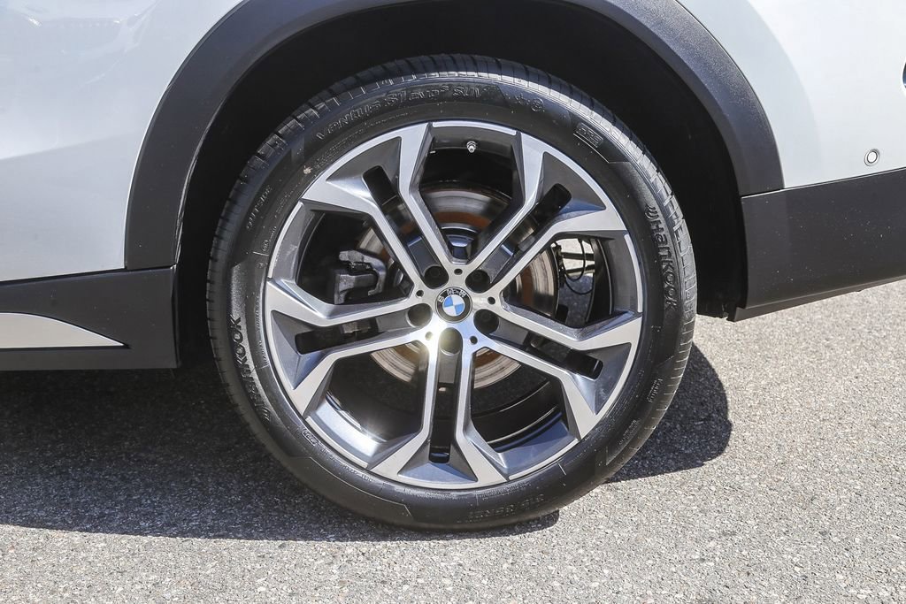 Certified 2023 BMW X6 xDrive40i w/ Premium Package AWD/4WD image 8