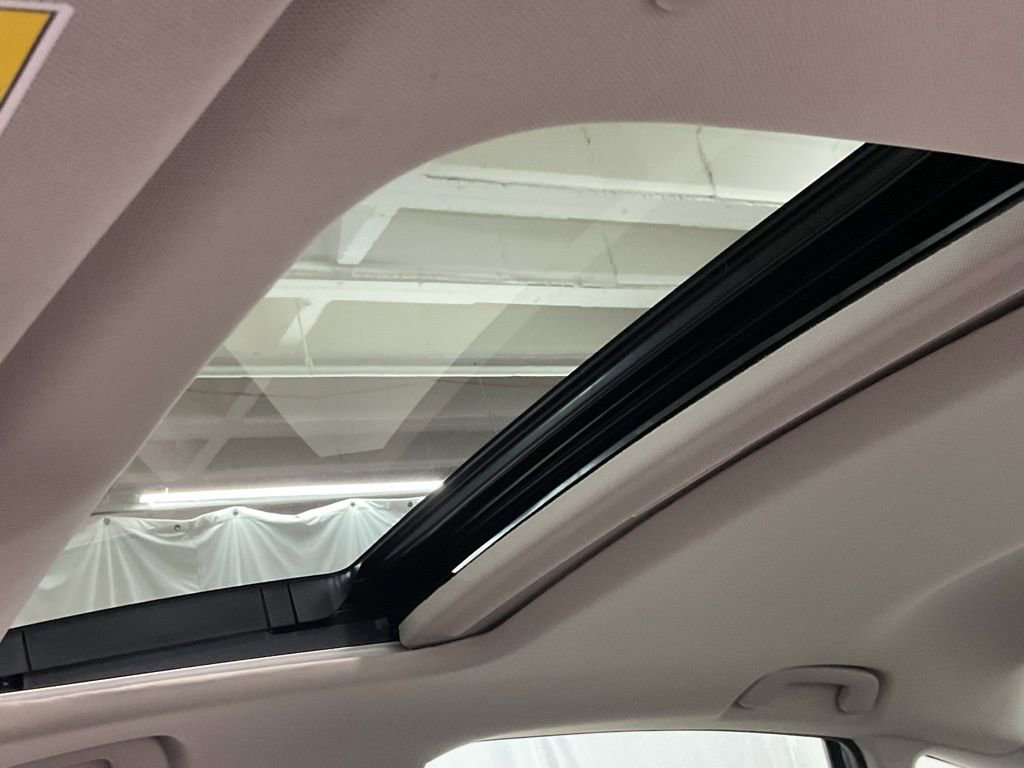 Certified 2023 Honda Accord EX image 21