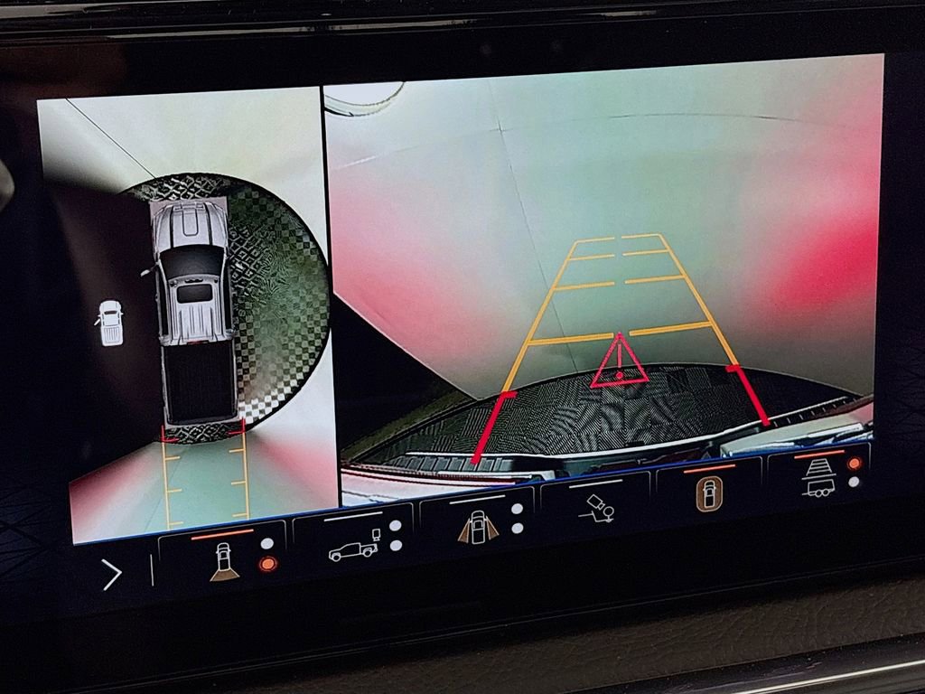 New 2025 GMC Sierra 3500 Denali w/ Denali Reserve Package image 14