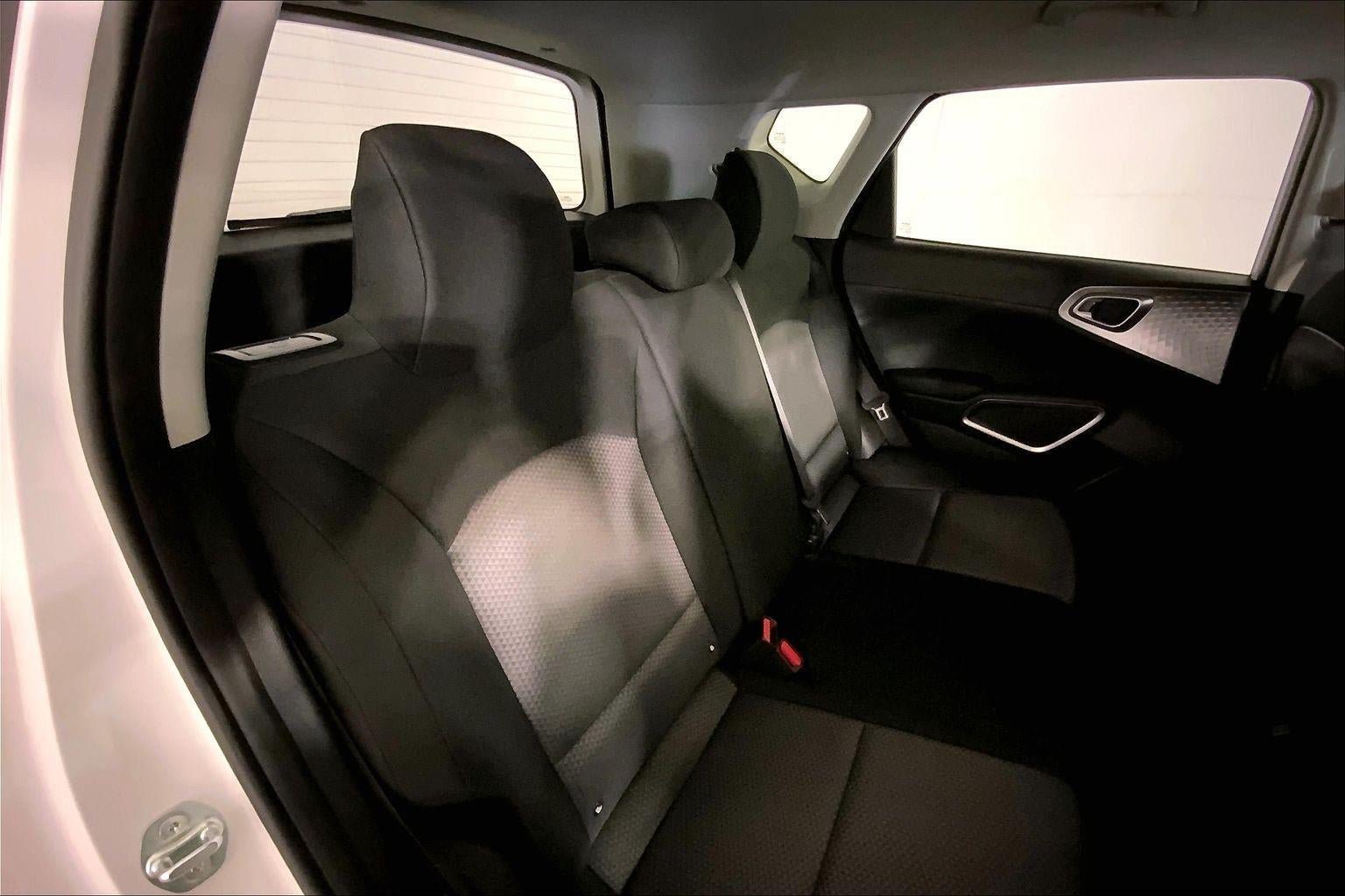 Certified 2025 Kia Soul LX FWD image 23