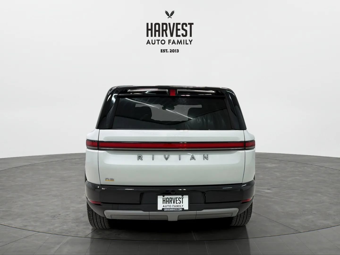 Used 2027 Rivian R2 Performance AWD/4WD image 5