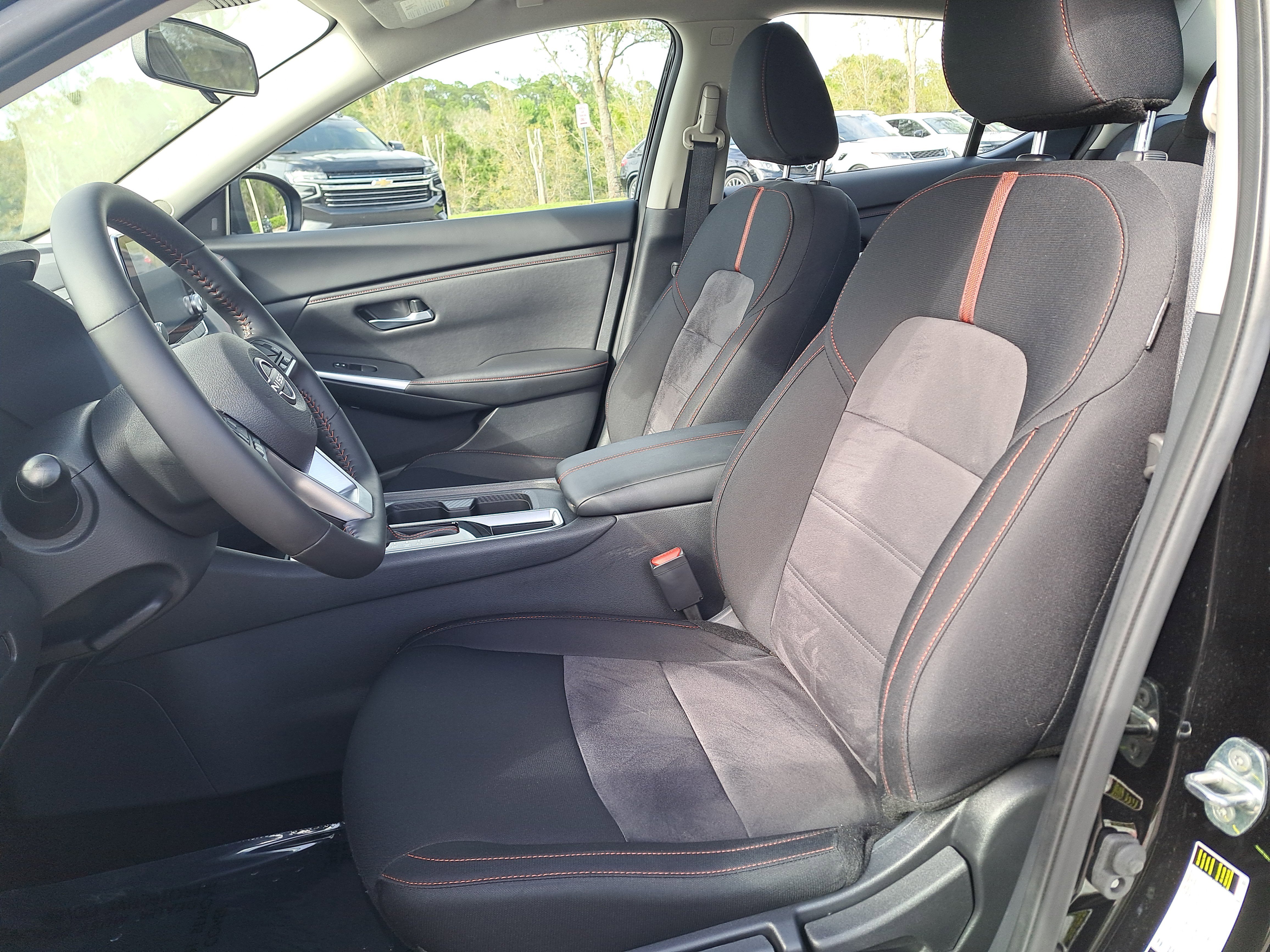 Certified 2025 Nissan Sentra SR image 12