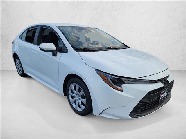 Used 2024 Toyota Corolla LE image 3