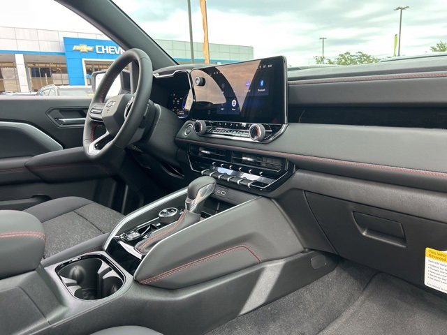 New 2026 Chevrolet Colorado Z71 w/ LPO, Hood Decal Package image 33