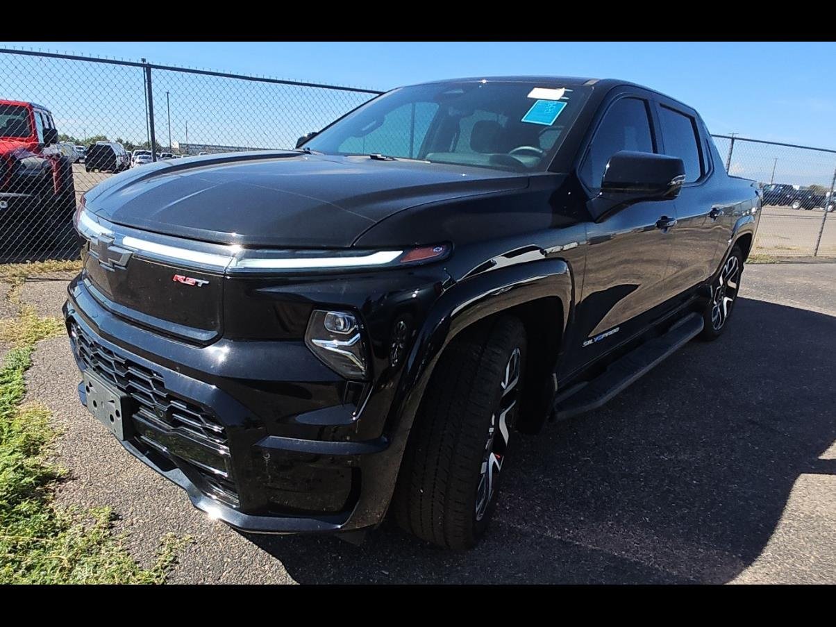 Used 2024 Chevrolet Silverado EV RST AWD/4WD image 1