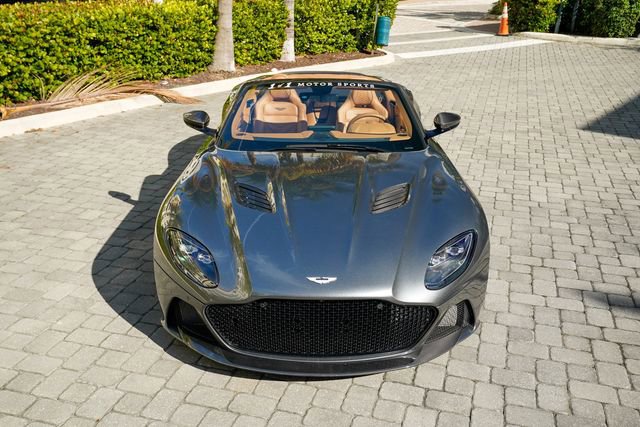 Used 2023 Aston Martin DBS Volante image 5