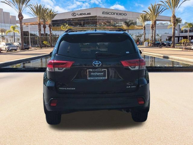 Used 2019 Toyota Highlander Plus AWD/4WD image 6