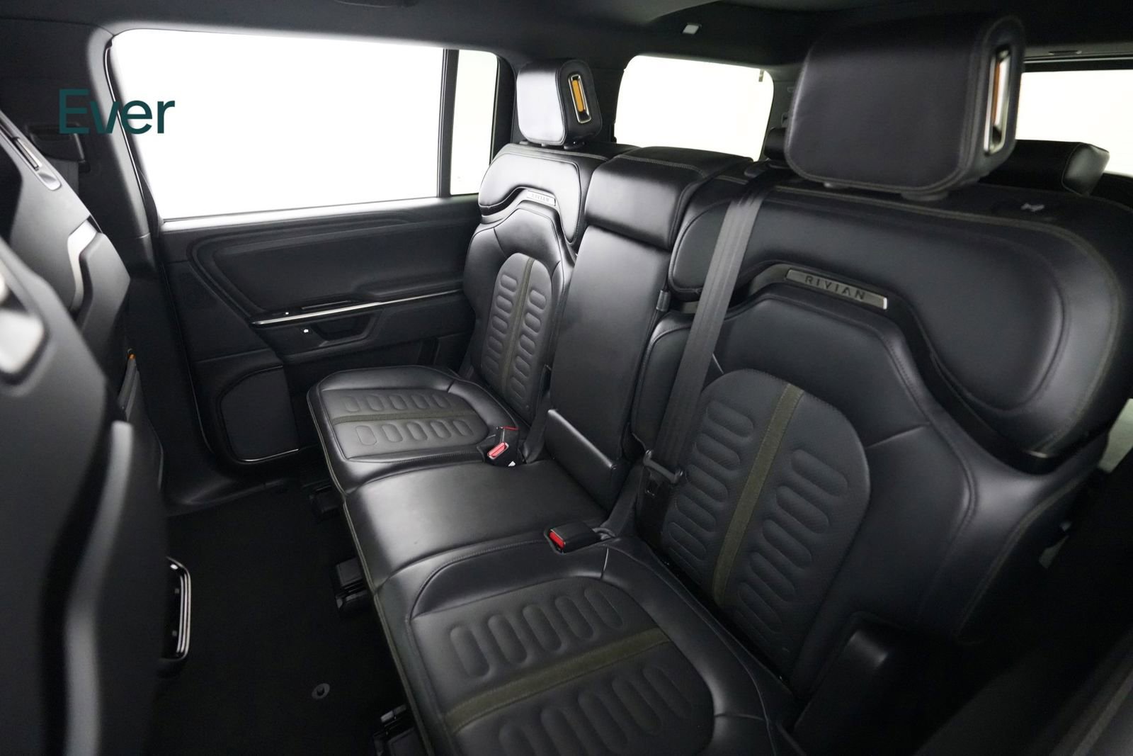 Used 2025 Rivian R1S Adventure image 24