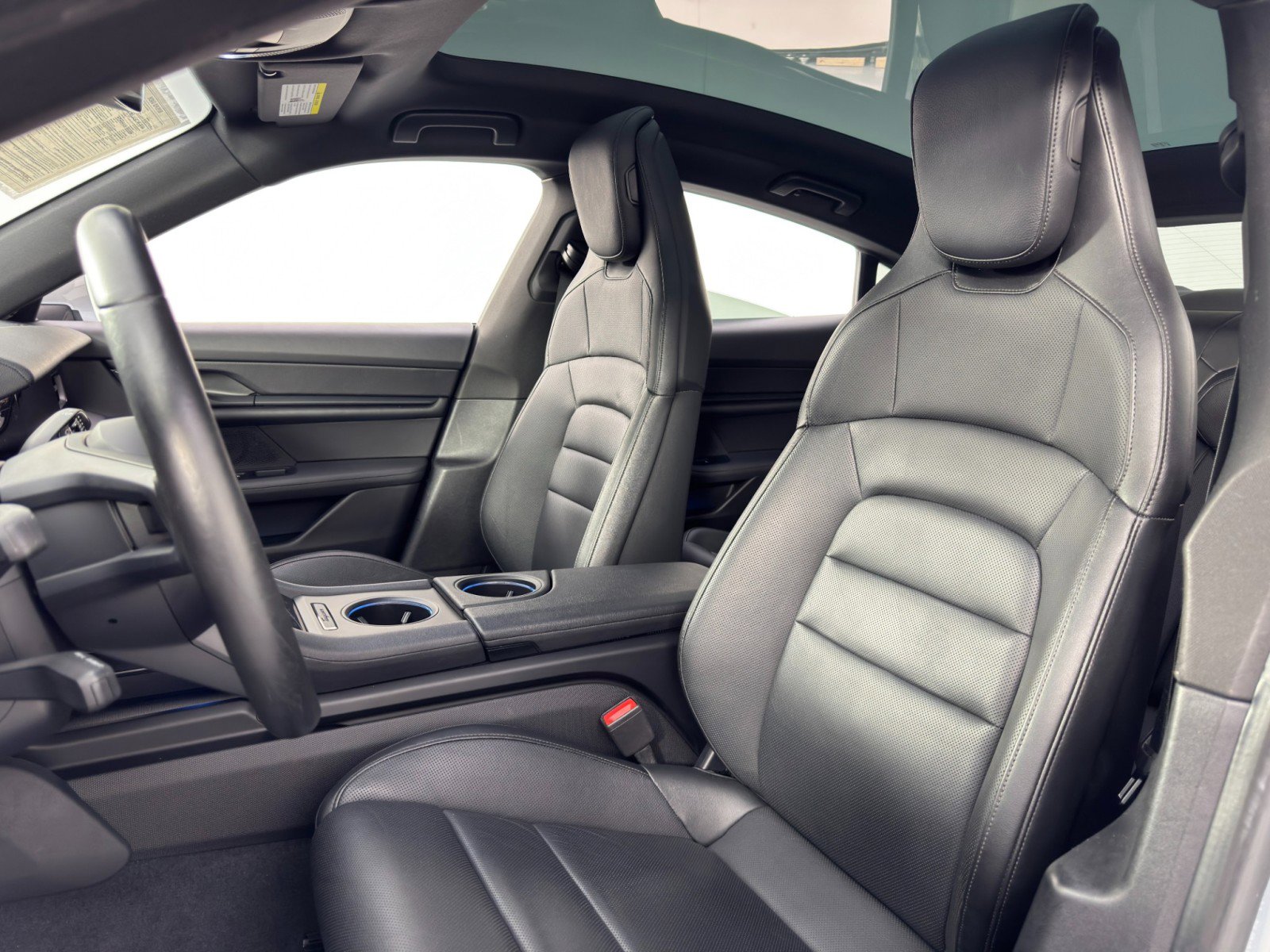 Used 2020 Porsche Taycan 4S w/ Premium Package image 38