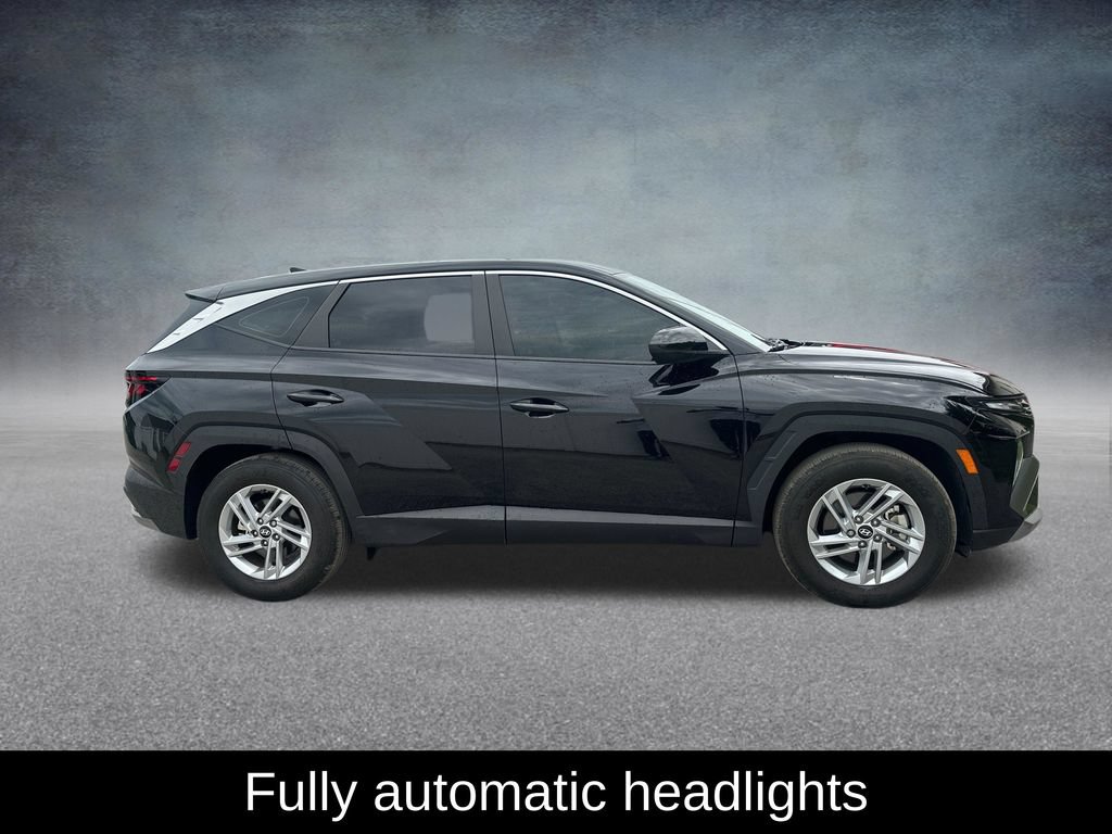 Used 2025 Hyundai Tucson SE FWD image 7
