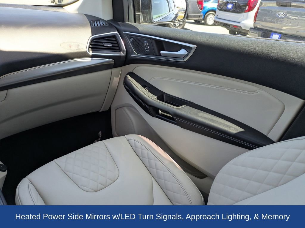 Used 2024 Ford Edge Titanium image 18
