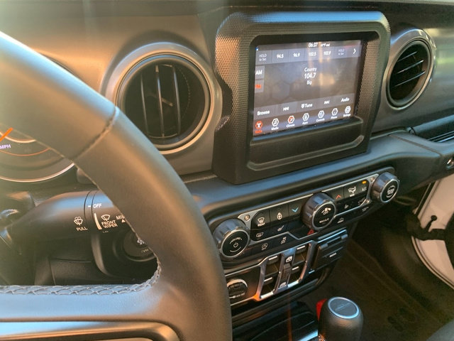 Used 2023 Jeep Gladiator Sport AWD/4WD image 26