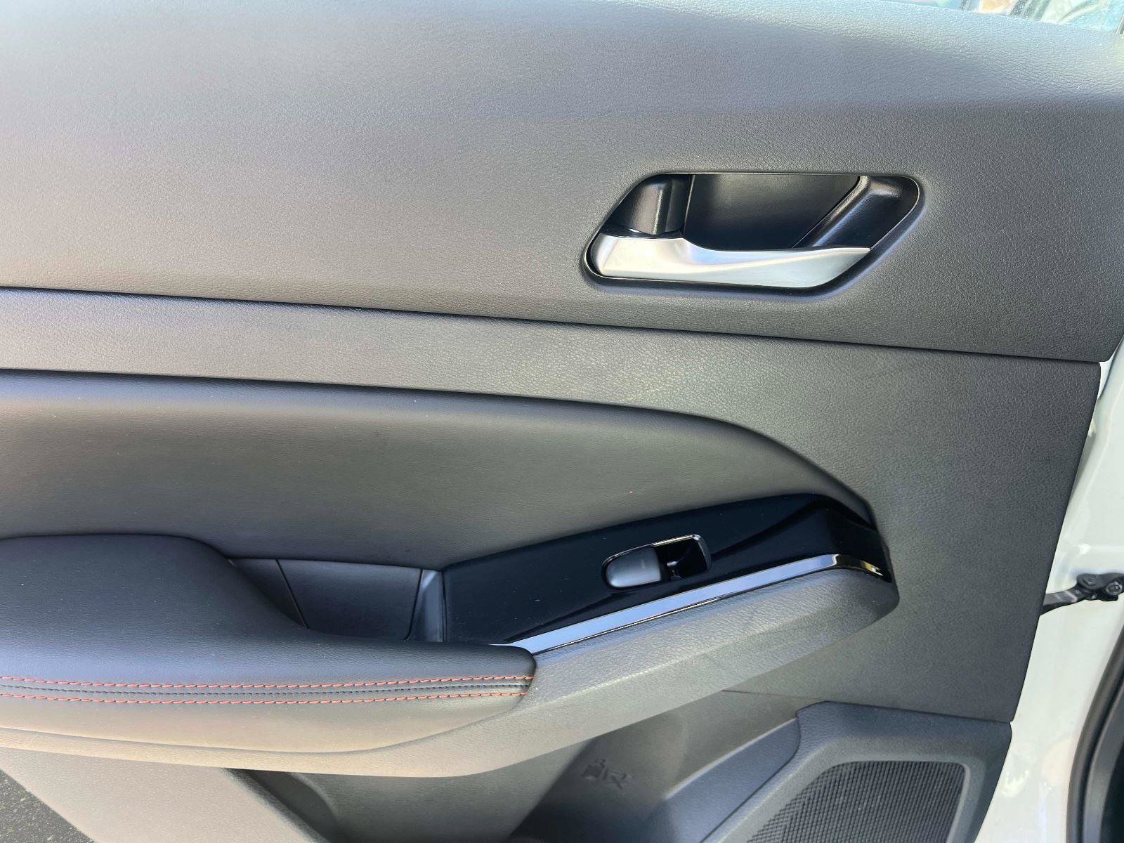 Certified 2025 Nissan Altima 2.5 SR image 12