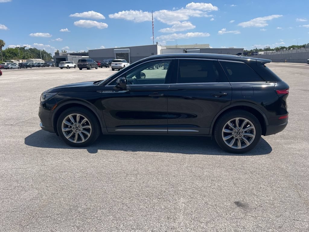 Used 2022 Lincoln Corsair FWD w/ Premium Package image 9